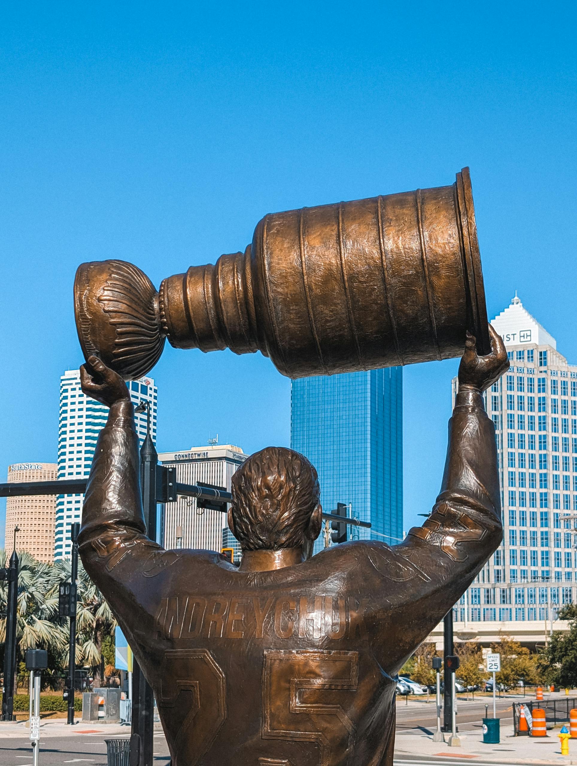 Bronze hockey player statue in Tampa, representing a Tampa SEO company helping small businesses achieve online visibility